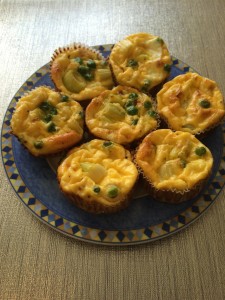 Crustless quiche muffins -peas 2